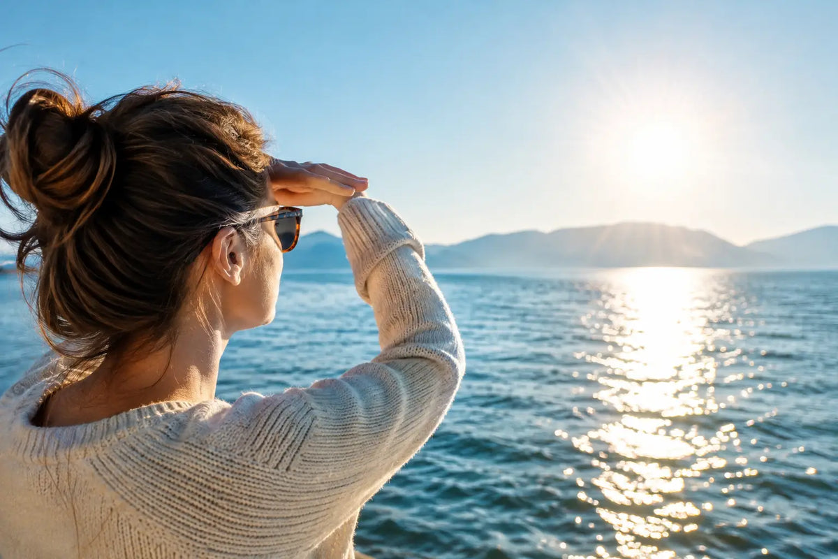 Warum blendet die Sonne auf Wasser so stark?