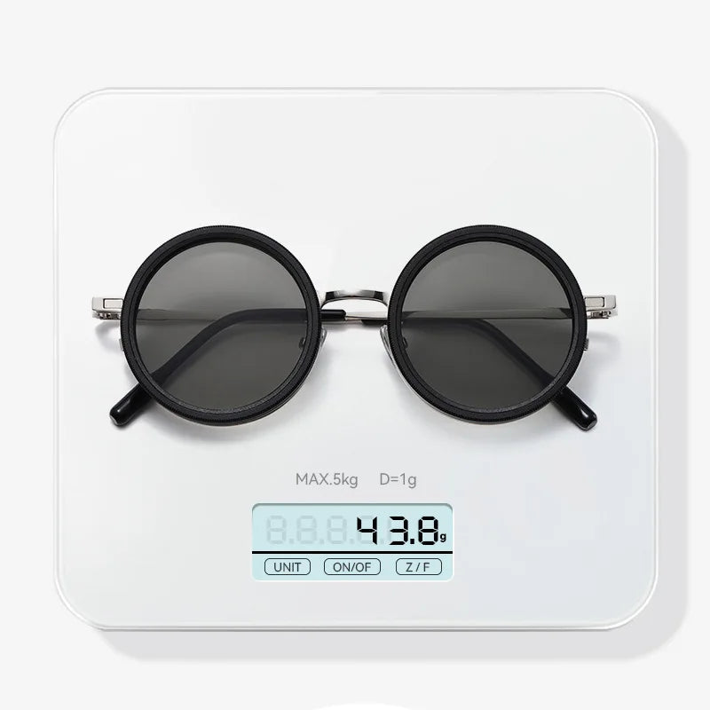 Magnetische Clip-On Sonnenbrille – Polarisiert & stufenlos dimmbar - UV400